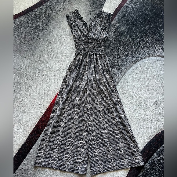 Max Studio London Smocked Waist Jumpsuit - Picture 5 of 5